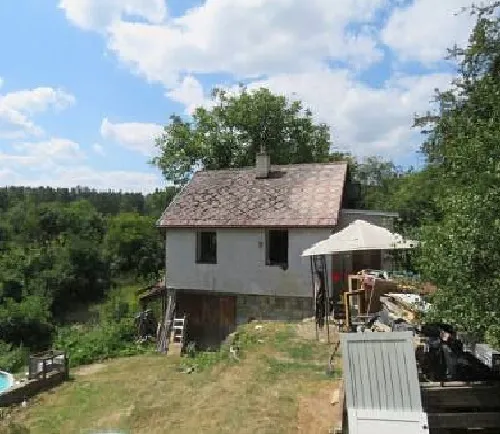 Dražba chaty 35 m², pozemek 397 m²